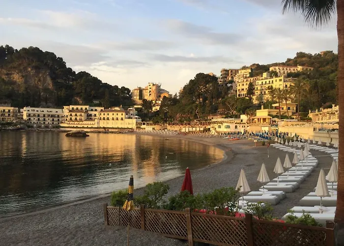 Feriehus La Prua Taormina